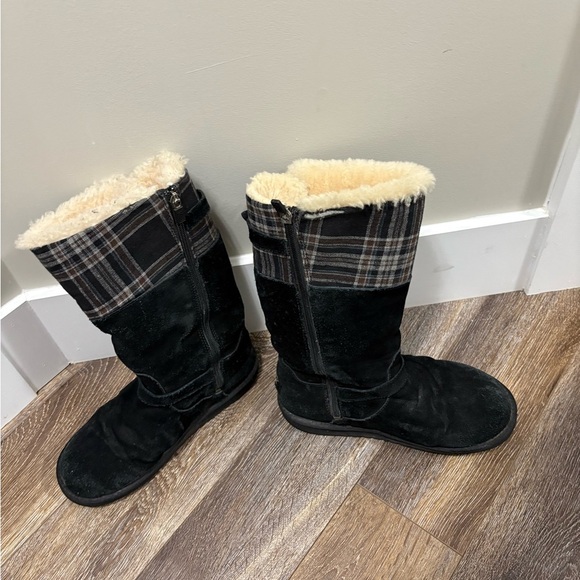 UGG AUSTRALIA KIDS SHOES MAURA BLACK BOOTS SZ 6 - Picture 4 of 15